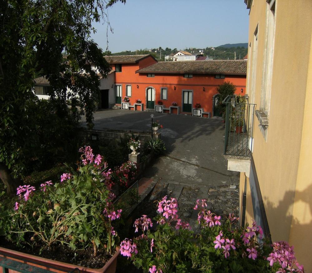 Baglio Delle Rose Bed & Breakfast Giarre Eksteriør bilde