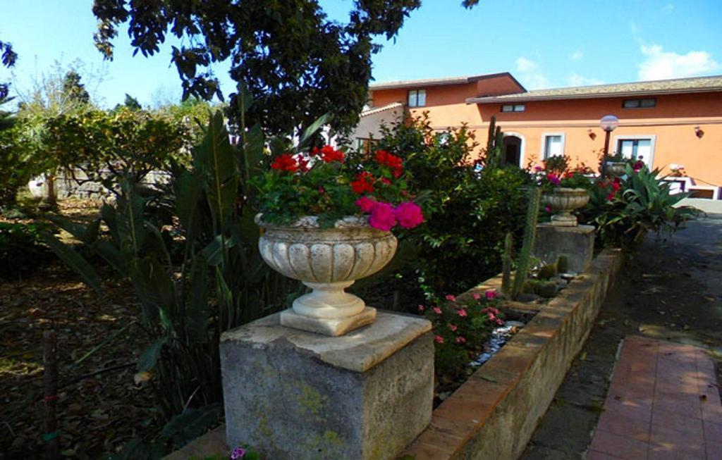 Baglio Delle Rose Bed & Breakfast Giarre Eksteriør bilde