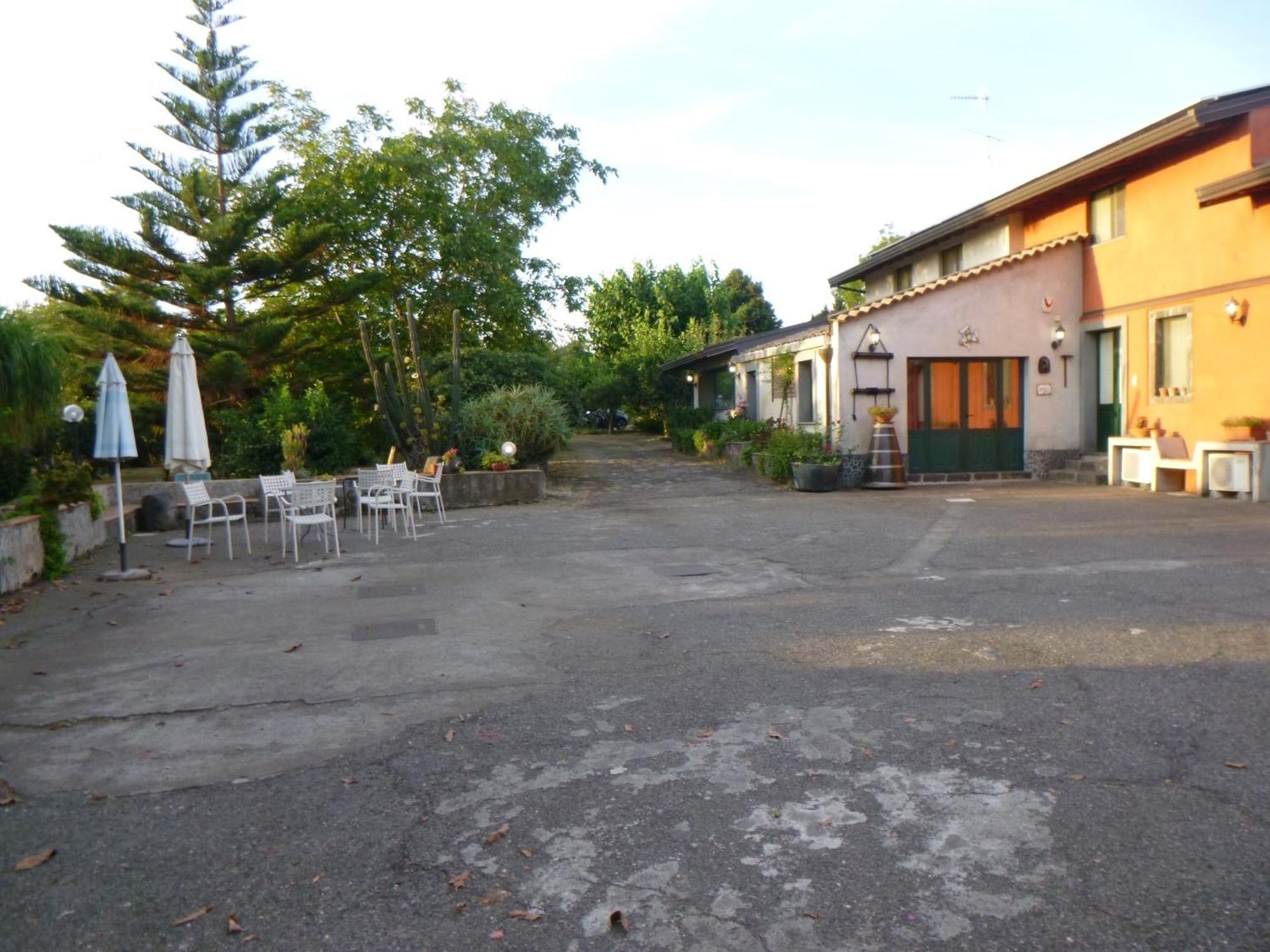 Baglio Delle Rose Bed & Breakfast Giarre Eksteriør bilde